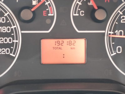 Fiat Grande Punto 1.3 MJT 75 CV 3 porte (9)