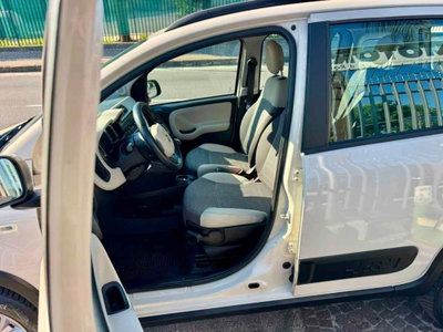 Fiat Panda 1.3 MJT 95 CV S&S 4x4 (16)