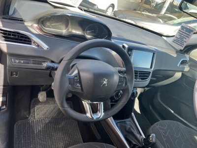 Peugeot 2008 HDi 68CV Active (2)