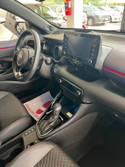 Toyota Yaris 1.5 Hybrid 5 porte Energy (12)