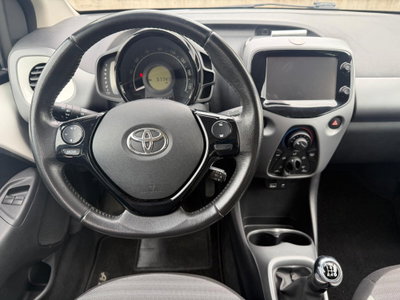 Toyota Aygo Connect 1.0 VVT-i 72 CV 5 porte x-cool (8)