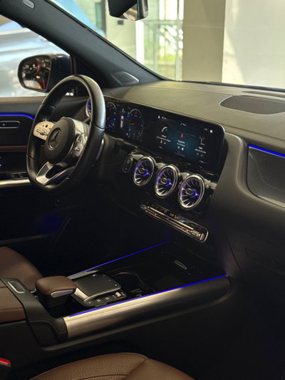 Mercedes-Benz GLA SUV 200 d Automatic Premium (11)