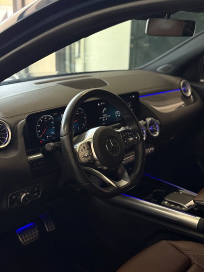 Mercedes-Benz GLA SUV 200 d Automatic Premium (7)