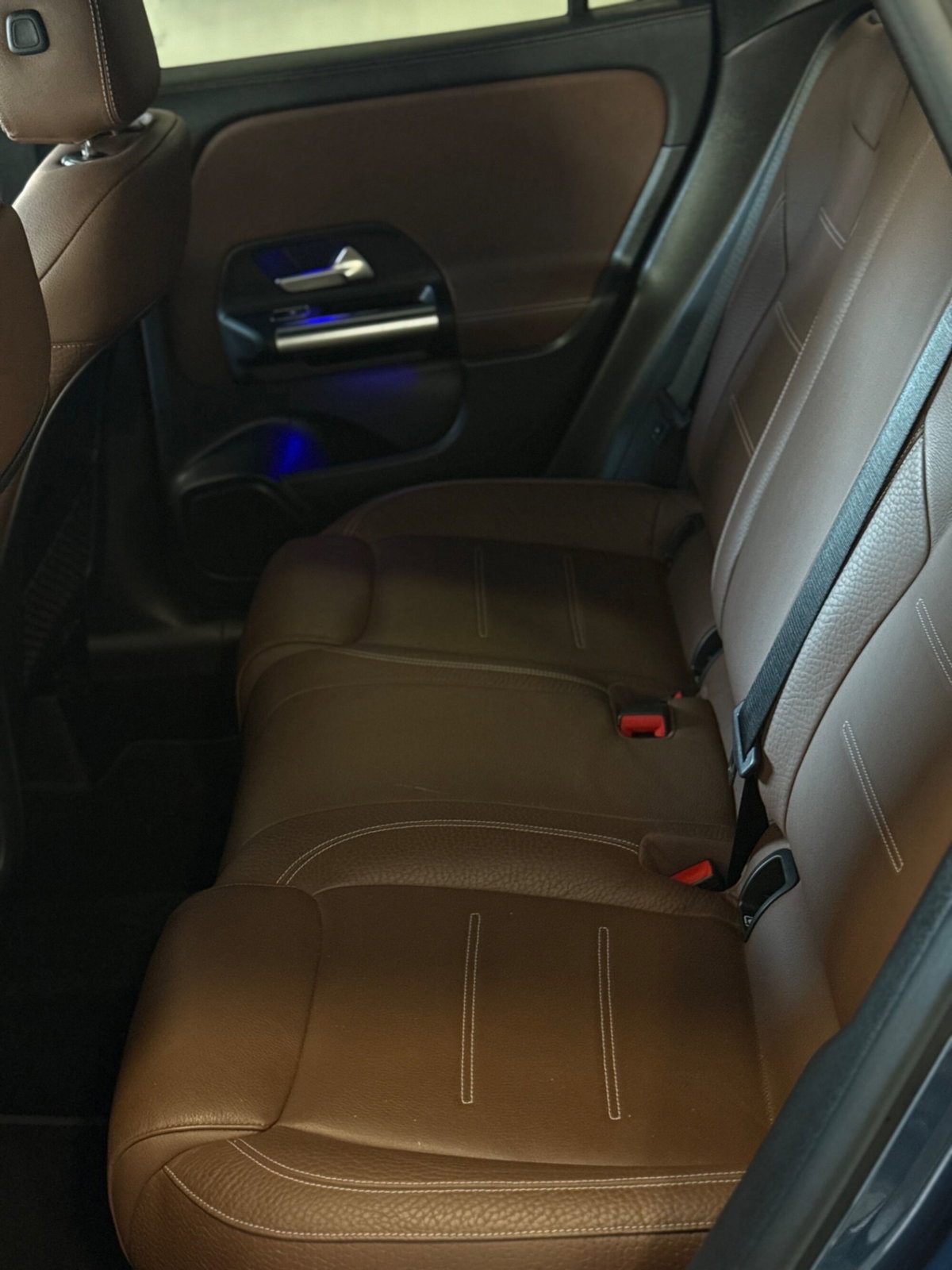 Mercedes-Benz GLA SUV 200 d Automatic Premium (9)