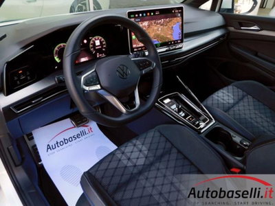 Volkswagen Golf 2.0 TDI 150 CV DSG SCR R-Line (2)