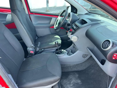 Toyota Aygo 1.0 12V VVT-i 5 porte (17)
