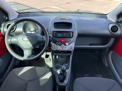 Toyota Aygo 1.0 12V VVT-i 5 porte (19)