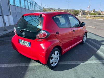 Toyota Aygo 1.0 12V VVT-i 5 porte (5)