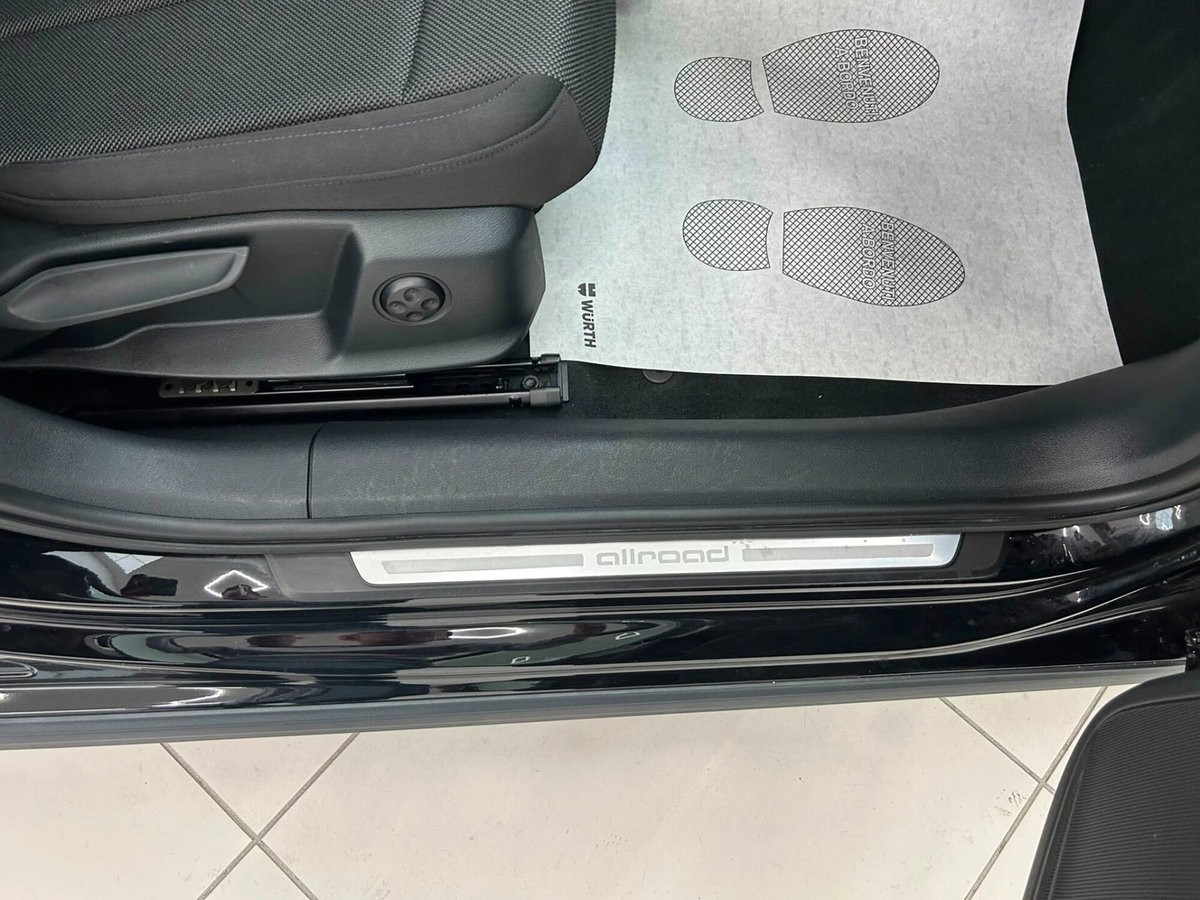 Audi A4 Allroad 40 TDI 204 CV S tronic (17)