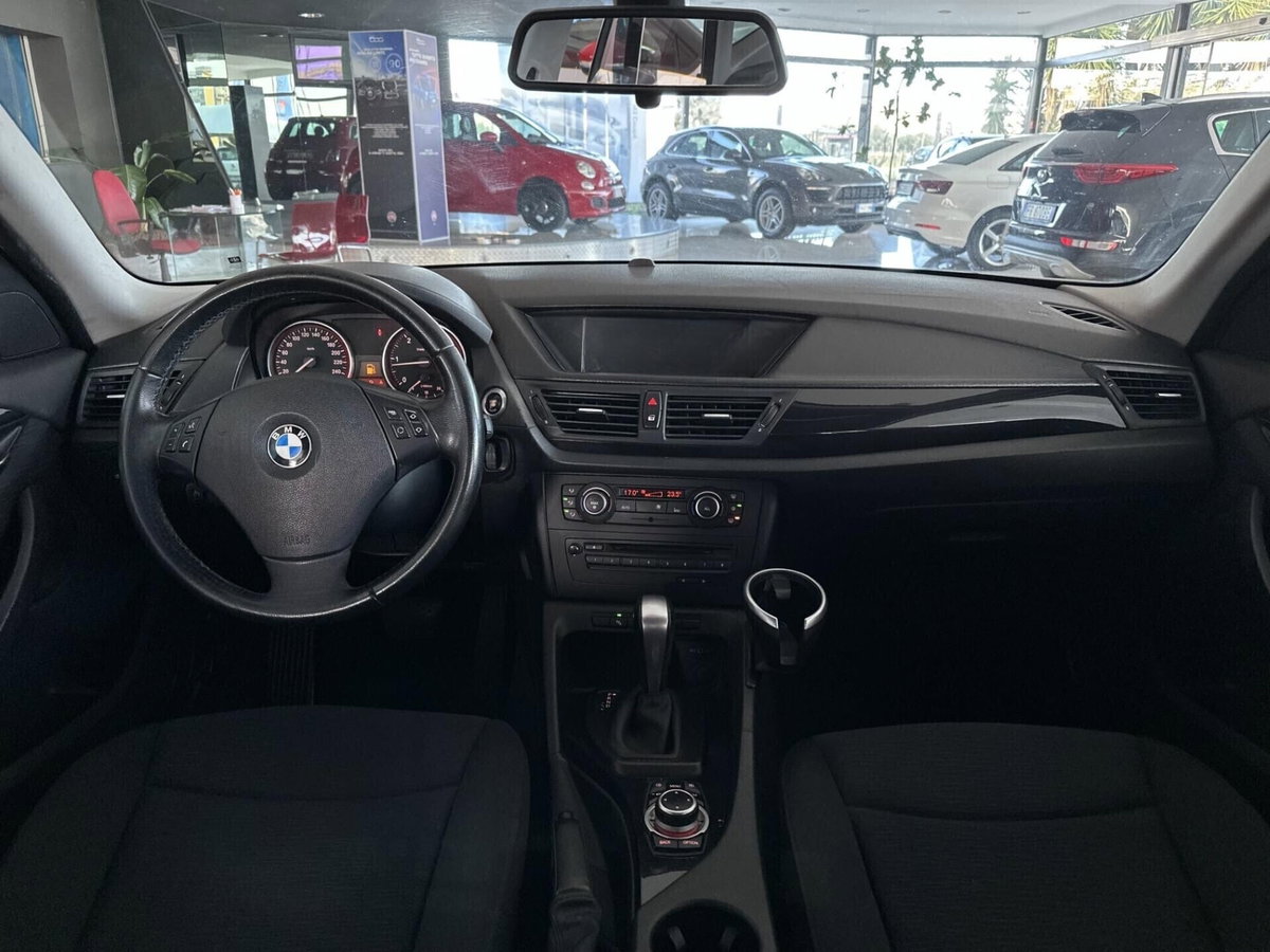 BMW X1 sDrive18d Futura (5)