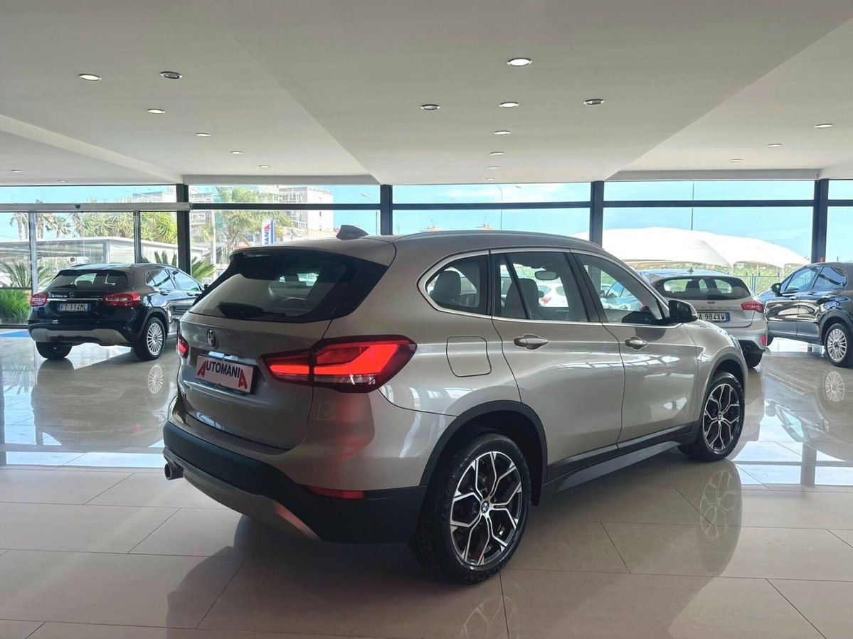 BMW X1 sDrive18d Business Advantage (3)