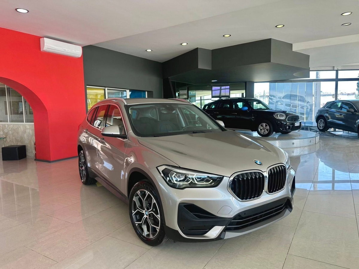 BMW X1 sDrive18d Business Advantage (4)