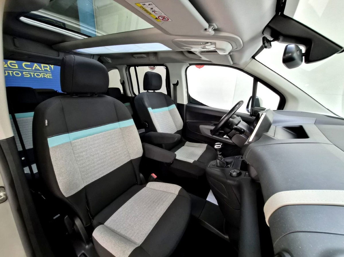 Citroen Berlingo PureTech 110 Stop&Start M Shine (6)