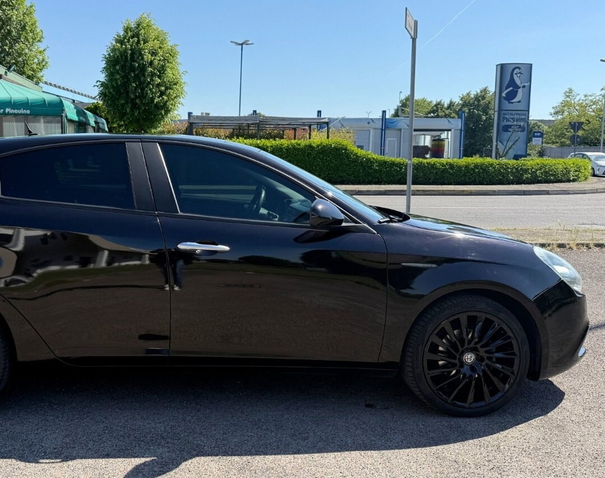 Alfa Romeo Giulietta 1.6 JTDm Super 120cv tct (3)