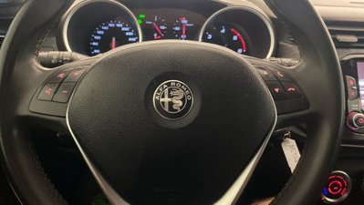 Alfa Romeo Giulietta 1.6 JTDm Super 120cv tct (9)