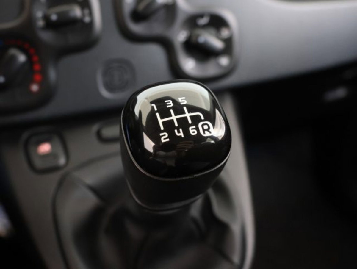 Fiat Panda 1.0 firefly hybrid s&s 70cv 5p.ti (17)