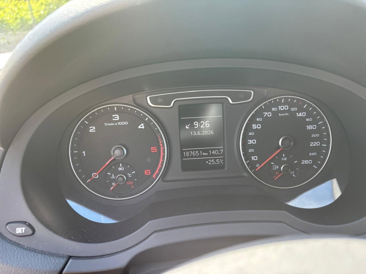 Audi Q3 2.0 TDI Advanced (6)