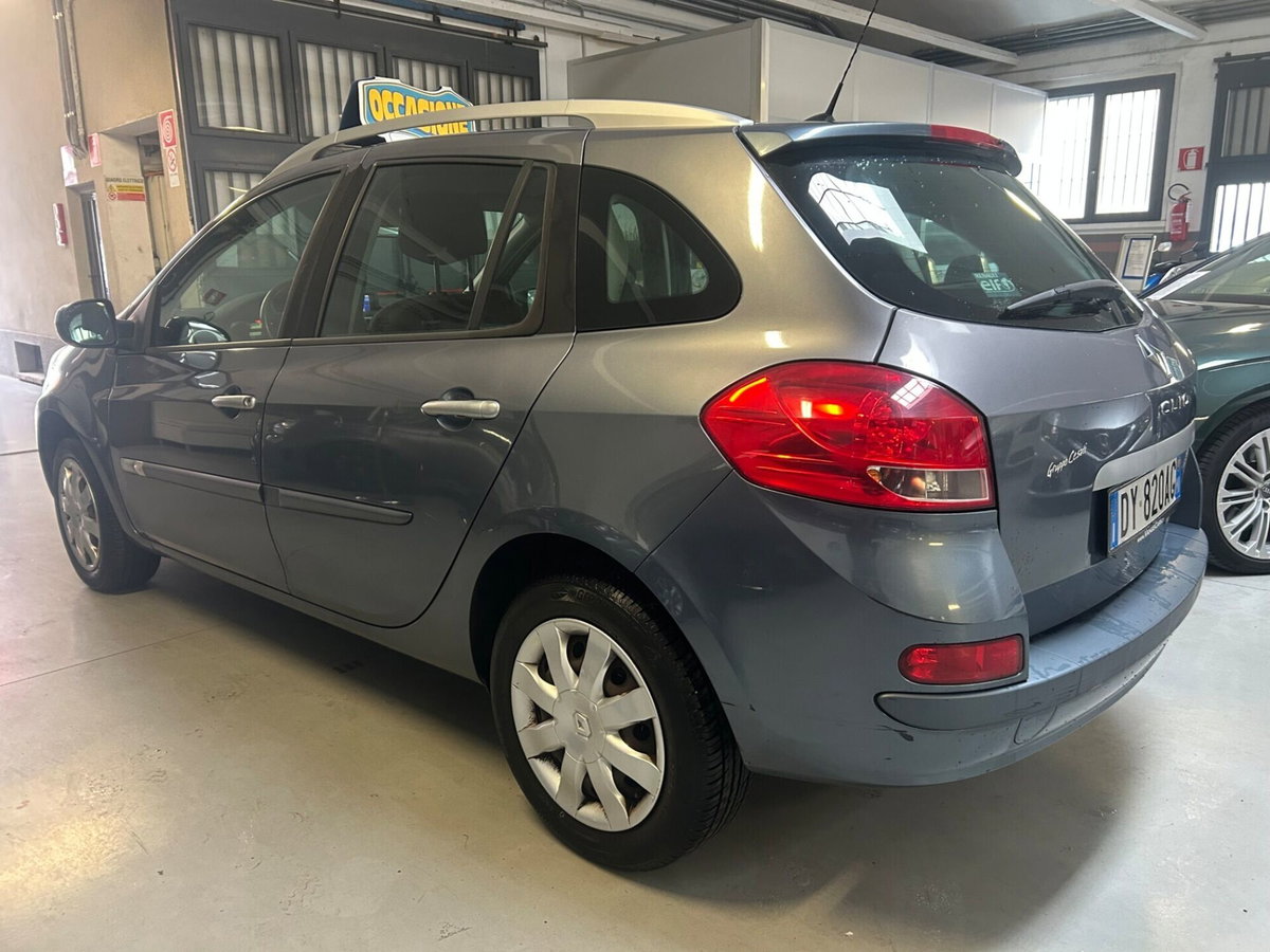 Renault Clio SporTour 1.2 16V SporTour Dynamique EcoBusiness (4)