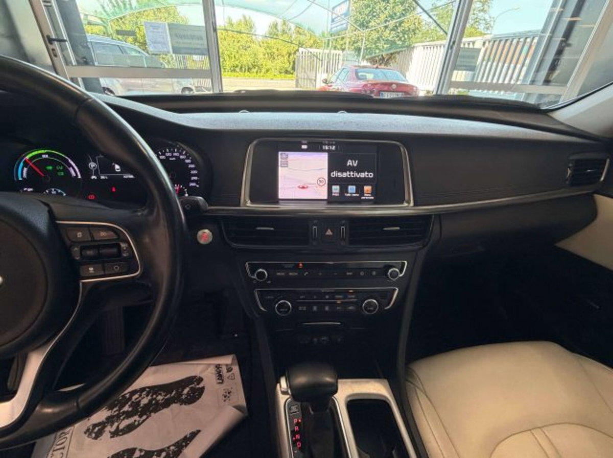 Kia Optima 2.0 GDi 205 CV Plug-in Hybrid (11)