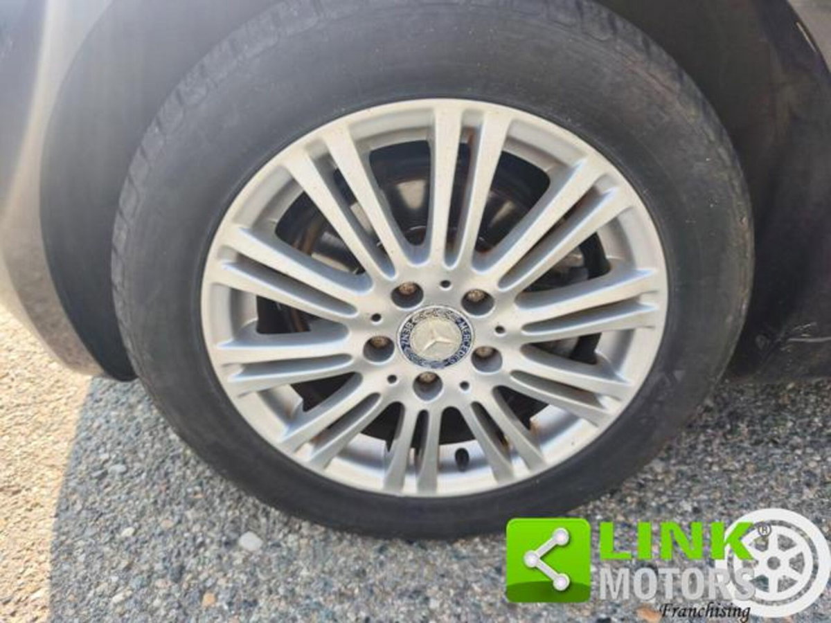 Mercedes-Benz Classe A 160 CDI Elegance (16)