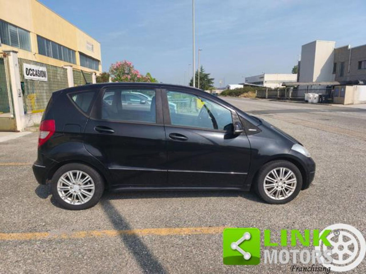 Mercedes-Benz Classe A 160 CDI Elegance (4)
