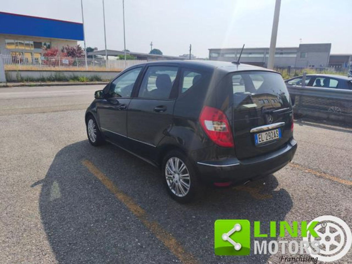 Mercedes-Benz Classe A 160 CDI Elegance (7)