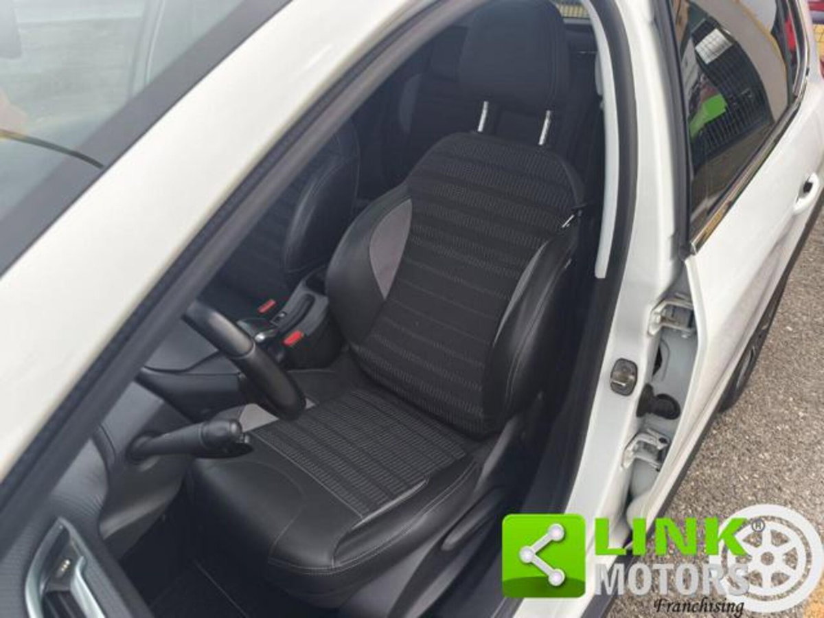 Peugeot 2008 82 S&S Allure (9)