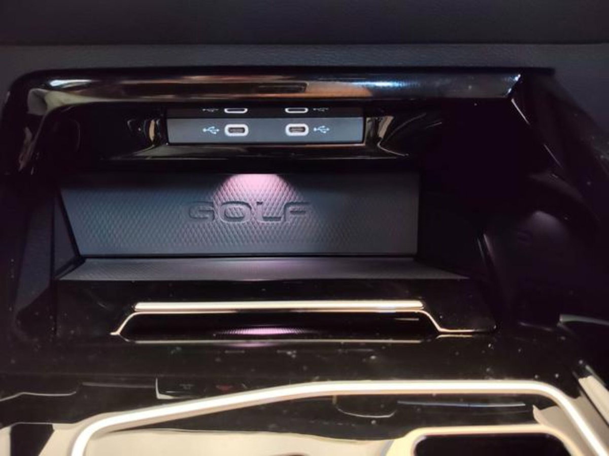 Volkswagen Golf 2.0 TSI GTI DSG (10)