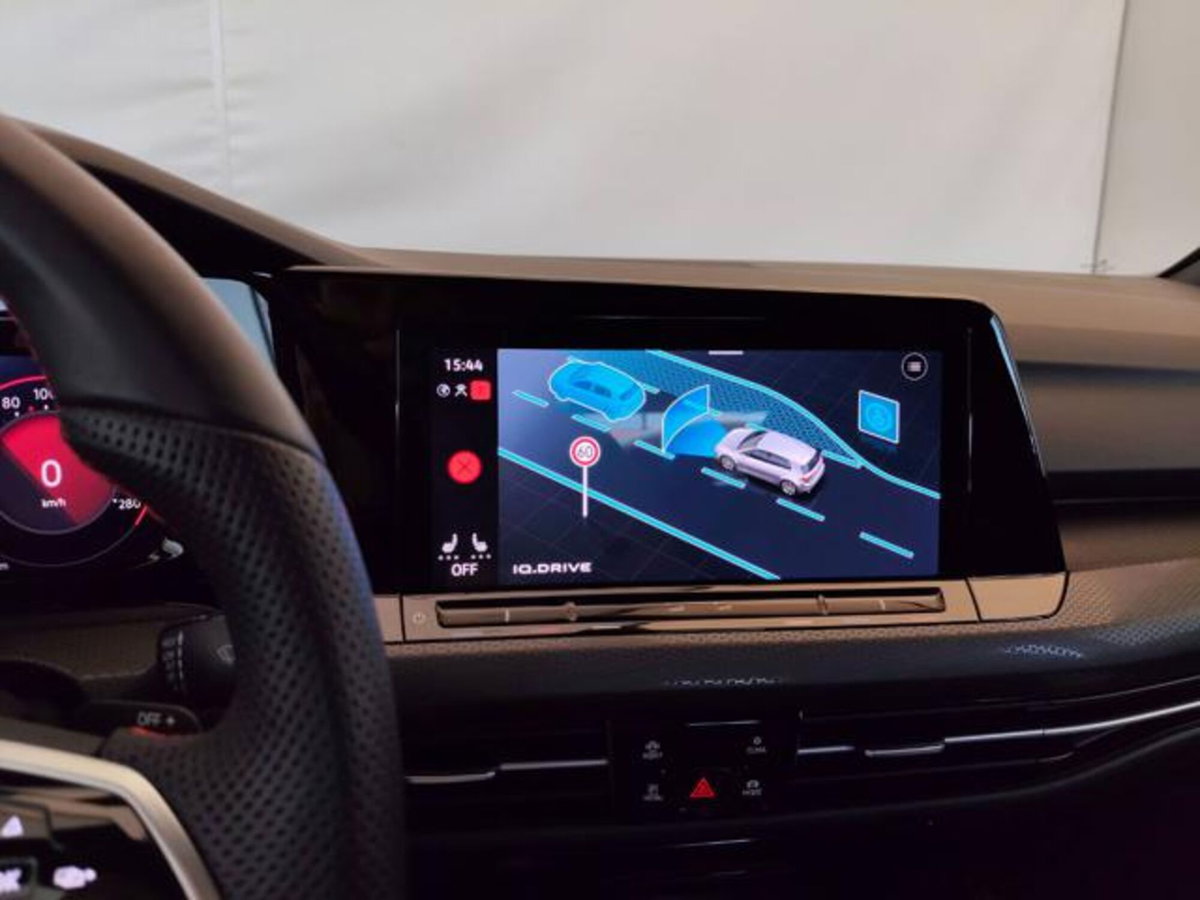 Volkswagen Golf 2.0 TSI GTI DSG (8)
