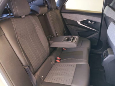 Peugeot 3008 1.2 hybrid GT 145cv e-dcs6 (19)