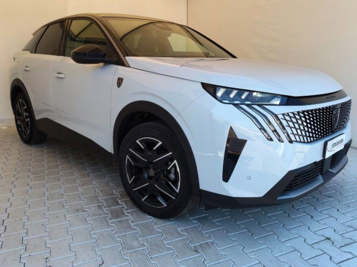 Peugeot 3008 1.2 hybrid GT 145cv e-dcs6 (3)