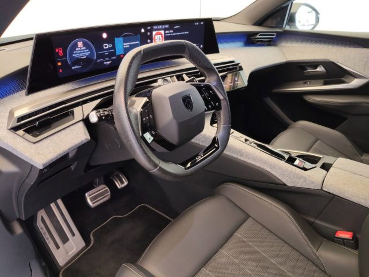 Peugeot 3008 1.2 hybrid GT 145cv e-dcs6 (7)