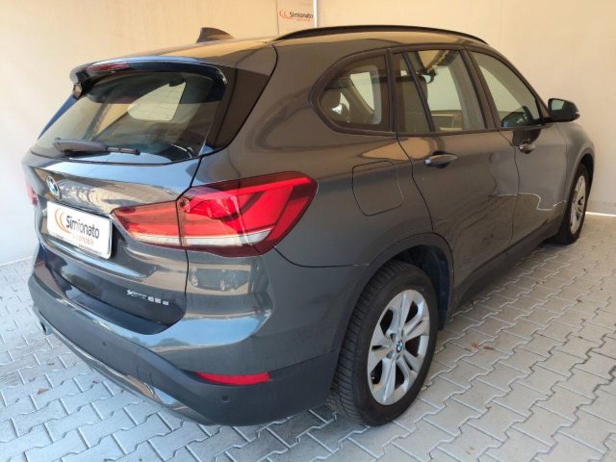 BMW X1 xDrive25e Business Advantage (5)