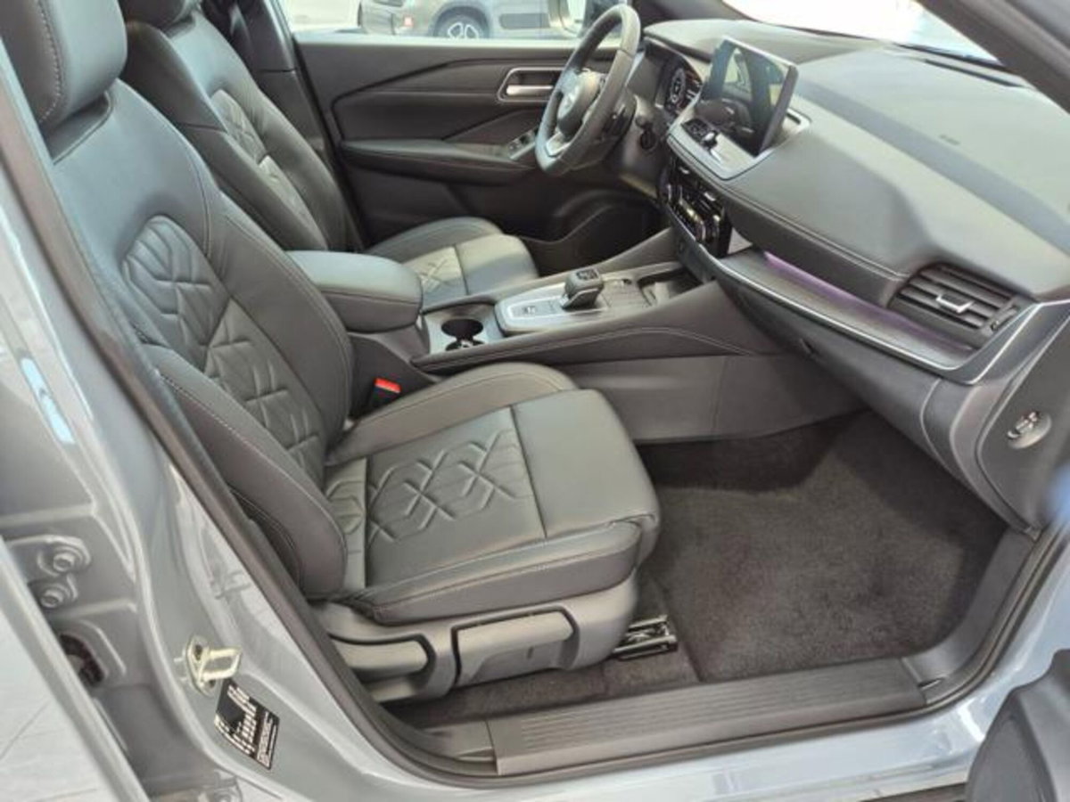 Nissan Qashqai 1.3 mhev Tekna 4wd 158cv xtronic (11)