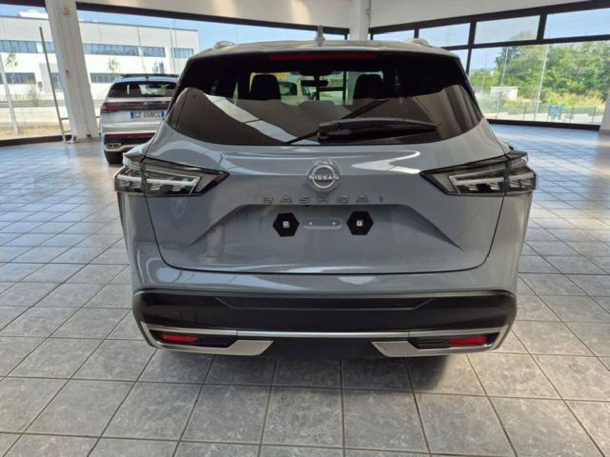 Nissan Qashqai 1.3 mhev Tekna 4wd 158cv xtronic (5)
