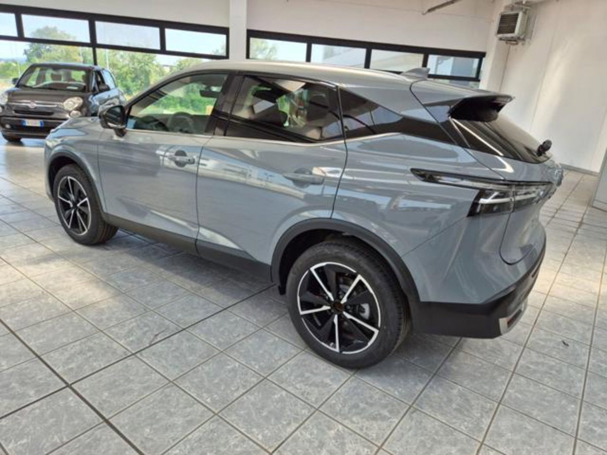 Nissan Qashqai 1.3 mhev Tekna 4wd 158cv xtronic (6)