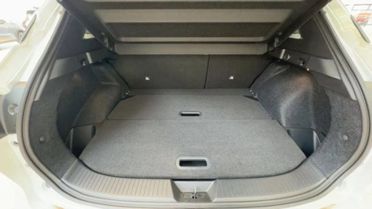 Nissan Qashqai 1.3 mhev Tekna 2wd 158cv (11)