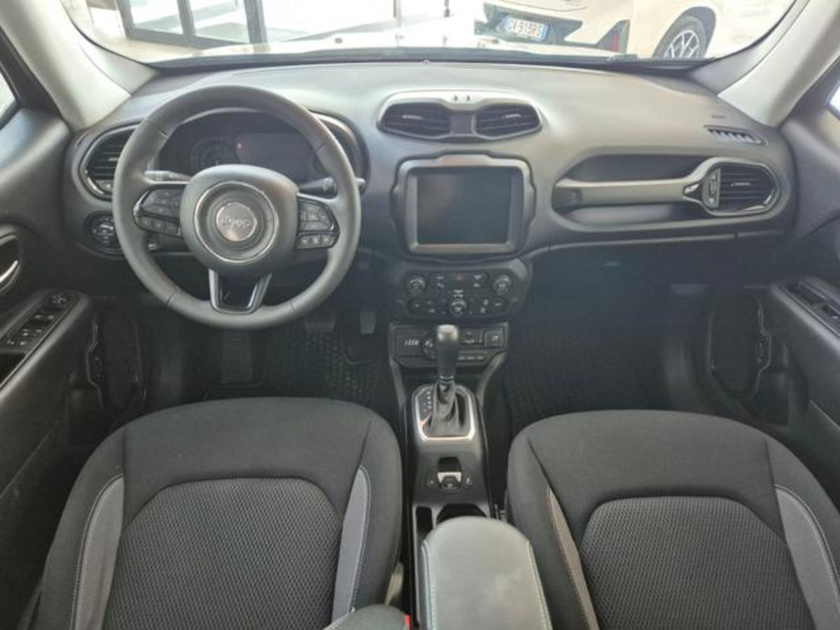 Jeep Renegade 1.3 T4 190CV PHEV 4xe AT6 Upland (12)