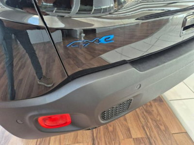 Jeep Renegade 1.3 T4 190CV PHEV 4xe AT6 Upland (17)