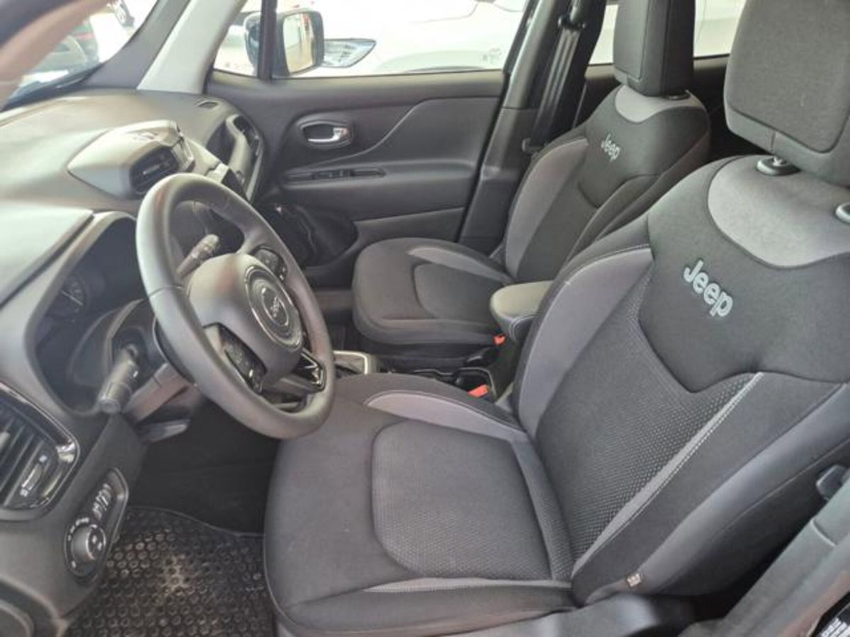 Jeep Renegade 1.3 T4 190CV PHEV 4xe AT6 Upland (7)