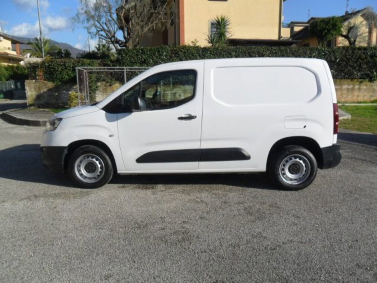 Toyota Proace City City 1.5D 100 CV S&S PC 5p. Comfort (2)