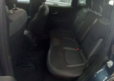 Jeep Renegade 1.3 T4 190CV PHEV 4xe AT6 Limited (10)