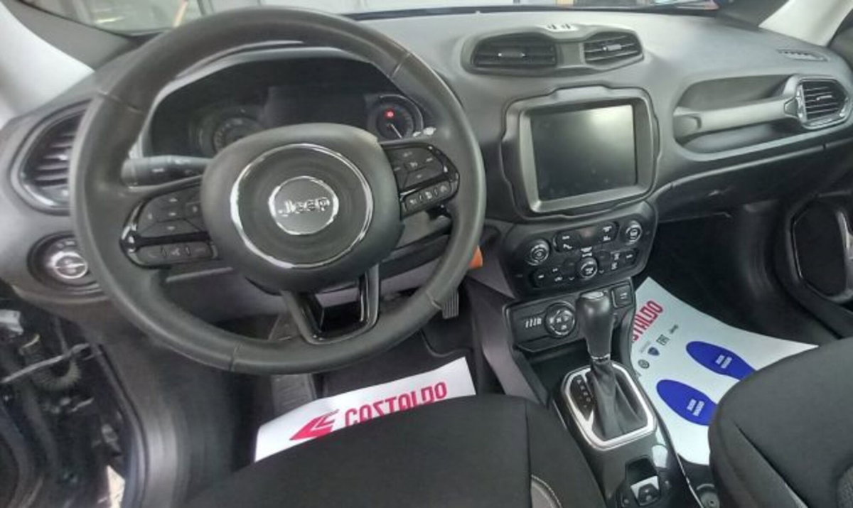 Jeep Renegade 1.3 T4 190CV PHEV 4xe AT6 Limited (11)