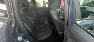 Jeep Renegade 1.3 T4 190CV PHEV 4xe AT6 Limited (9)