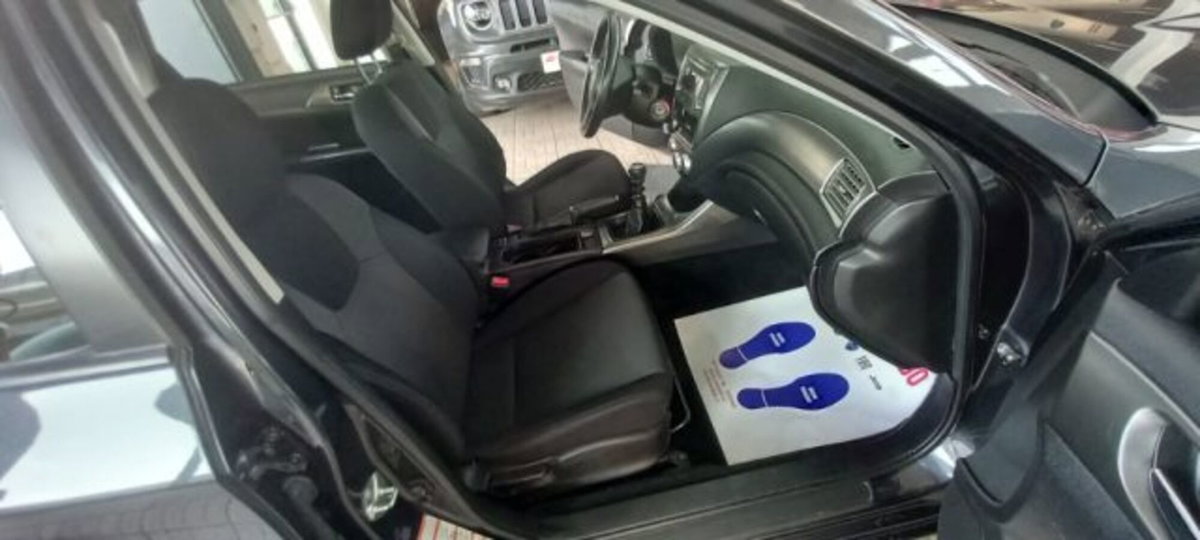 Subaru Impreza 2.0D Comfort (6)
