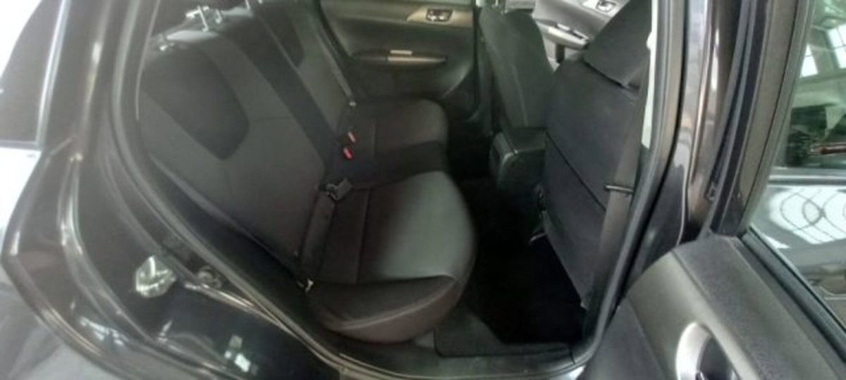 Subaru Impreza 2.0D Comfort (7)