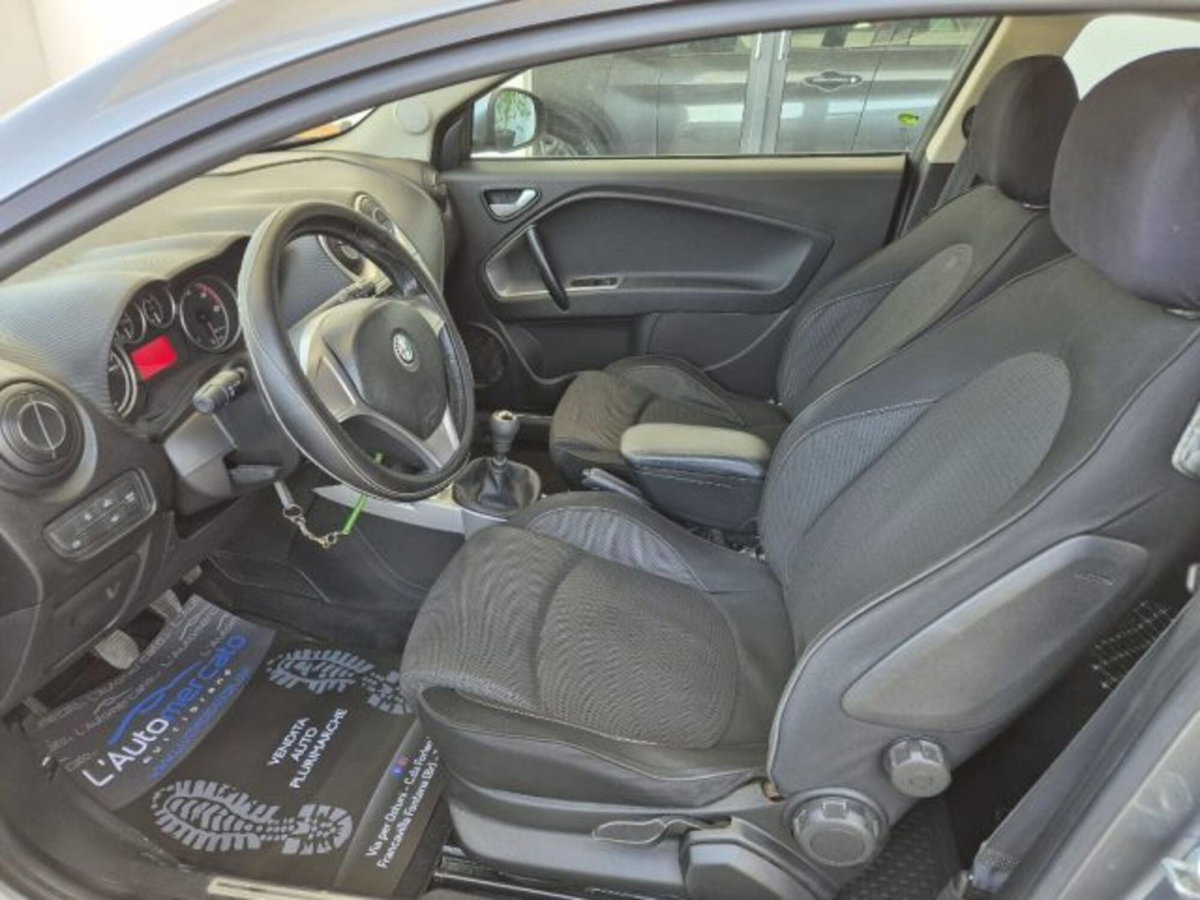 Alfa Romeo MiTo 1.6 JTDm-2 S&S Distinctive (6)