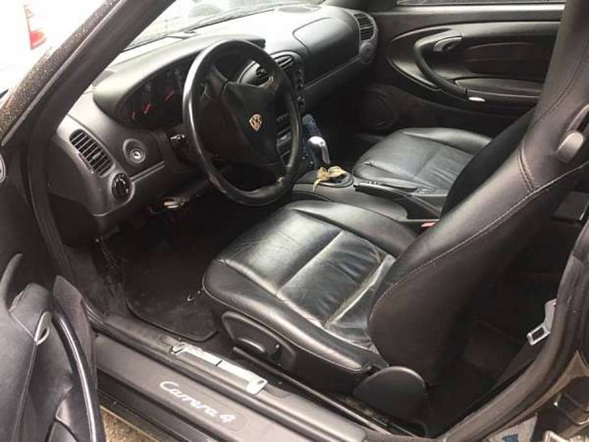 Porsche 911 Coupé Carrera 4 cat (9)