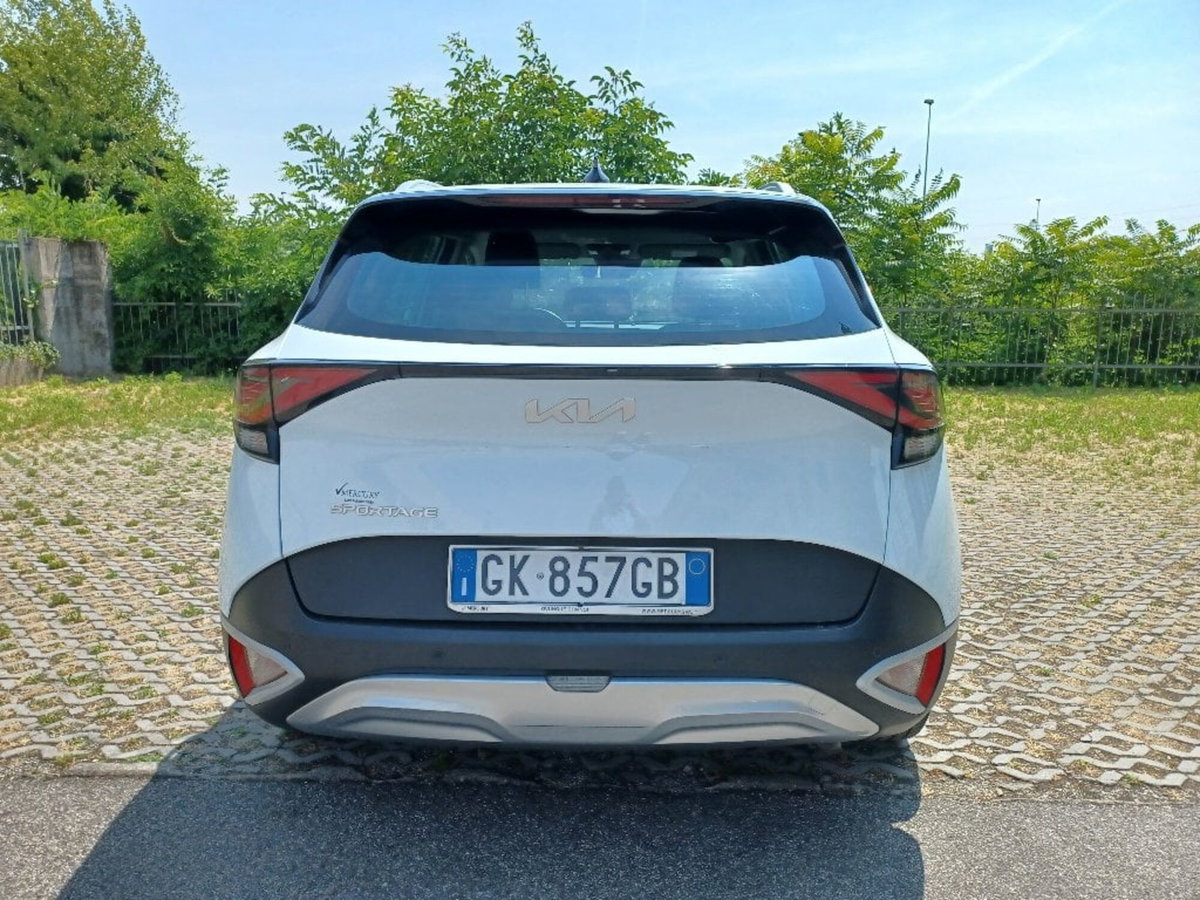 Kia Sportage 1.6 crdi mhev Business dct (3)