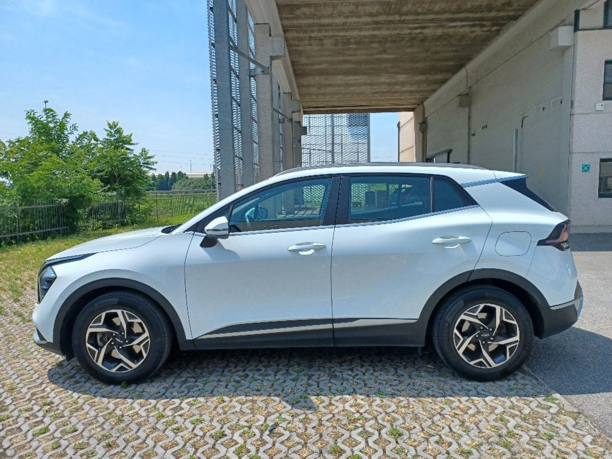 Kia Sportage 1.6 crdi mhev Business dct (6)